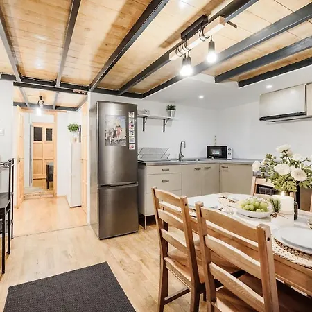 Garden Retreat 4br Oasis In Jewish Quarter *