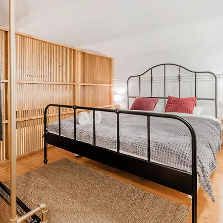 Garden Retreat 4br Oasis In Jewish Quarter アパート *