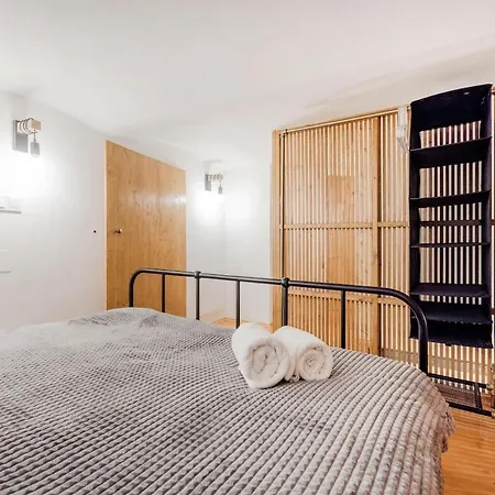 Garden Retreat 4br Oasis In Jewish Quarter ブダペスト