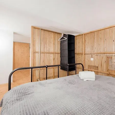 Garden Retreat 4br Oasis In Jewish Quarter アパート
