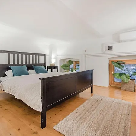Garden Retreat 4br Oasis In Jewish Quarter *
