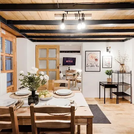 Garden Retreat 4br Oasis In Jewish Quarter ブダペスト