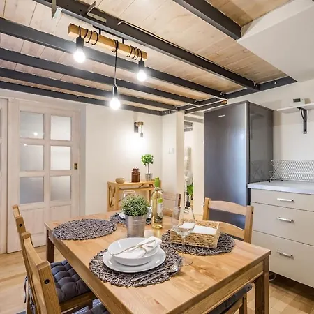 Garden Retreat 4br Oasis In Jewish Quarter アパート