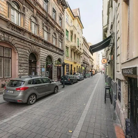 Garden Retreat 4br Oasis In Jewish Quarter アパート *